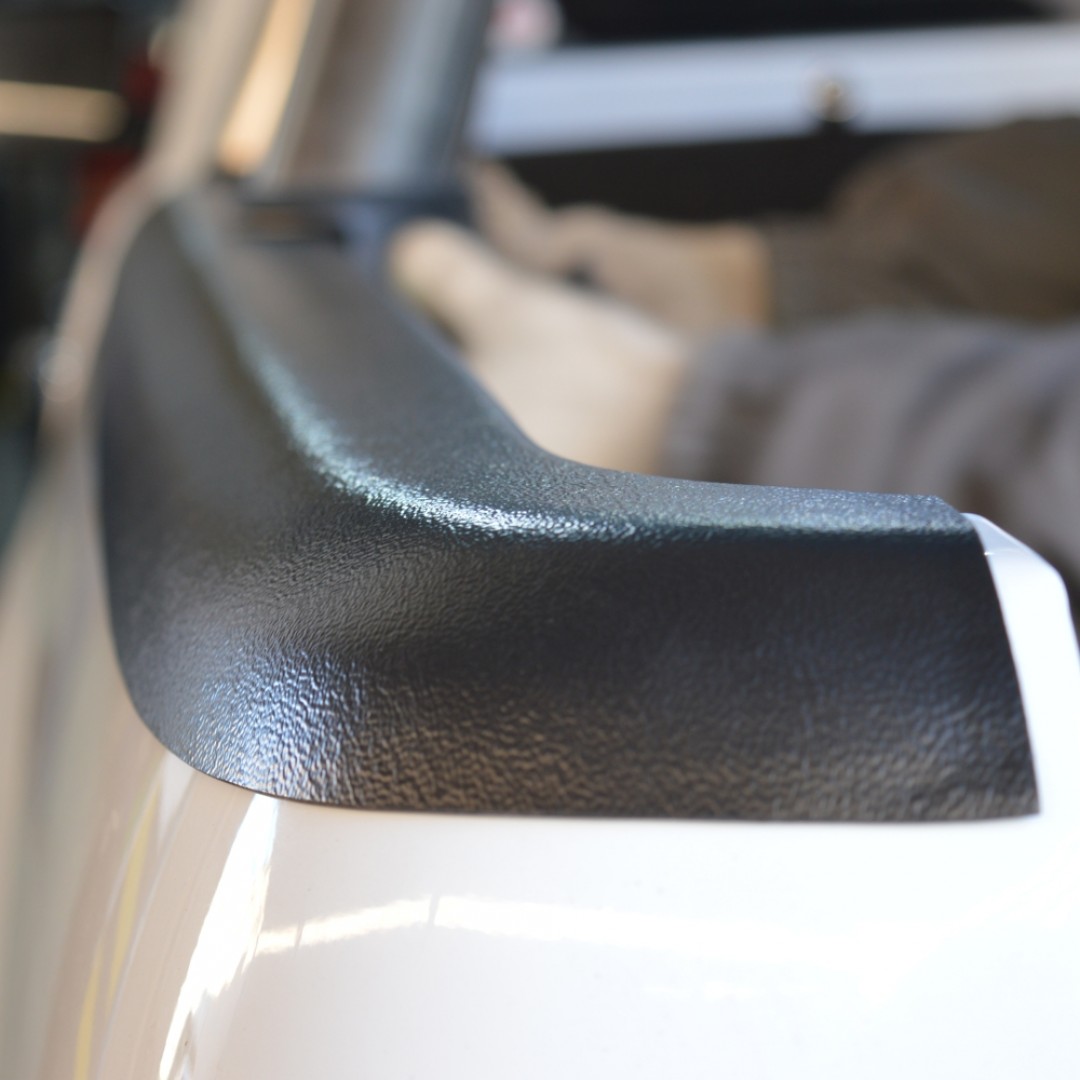 rail-cubre-borde-caja-toyota-hilux-dc-05-15-2-piezas-0020040015-toyota