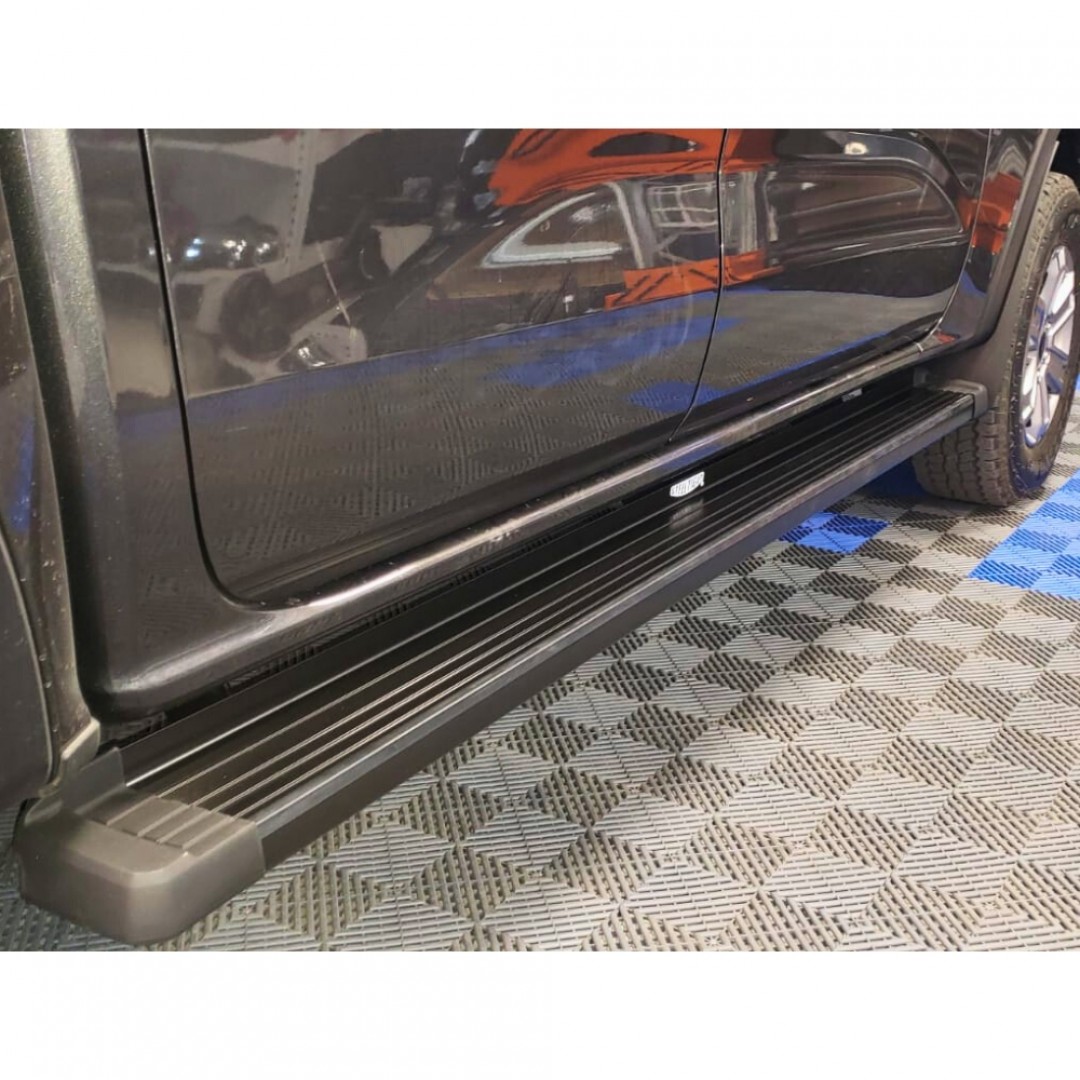 estribos-aluminio-impactus-negro-cabina-doble-chevrolet-s10-00-ford-ranger-00-toyota-hilux-05--volkswagen-amarok-10--no-incluye-soportes-eimn000-chevrolet-ford-toyota-volkswagen-nissan